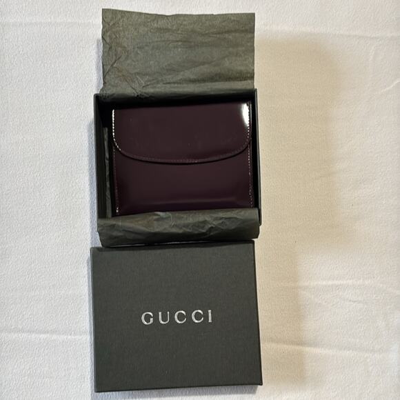 Authentic GUCCI Brown Leather Compact Bifold Wallet Gold Hardware W/ Box - Picture 4 of 10